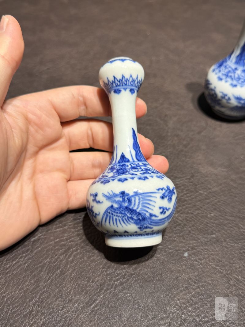 清康熙 青花双凤纹胆瓶、蒜头瓶 - 图6